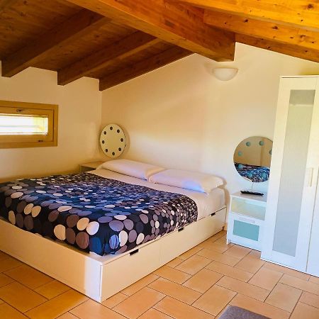 B&B Nido Sui Laghi San Donnino della Nizzola Exterior foto