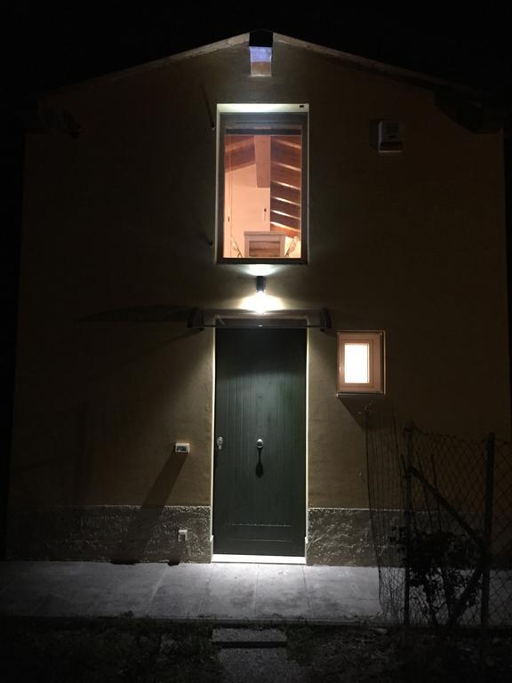 B&B Nido Sui Laghi San Donnino della Nizzola Exterior foto