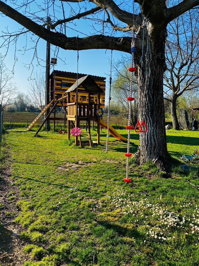 B&B Nido Sui Laghi San Donnino della Nizzola Exterior foto